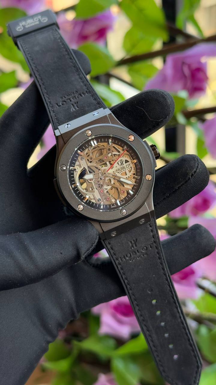 CURREN LADIES #9068 (LEATHER ) WATER RESISTANT BATTERY POWERED ENQUIRIES