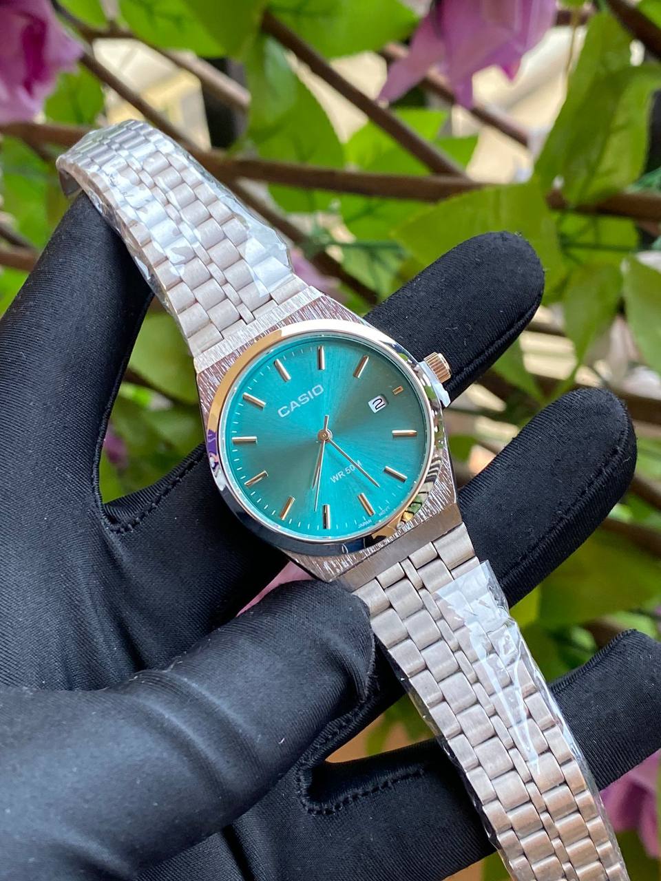 UNISEX CASIO DATE DISPLAY STAINLESS STEEL BATTERY POWERED WATER RESISTANT ENQUIRIES