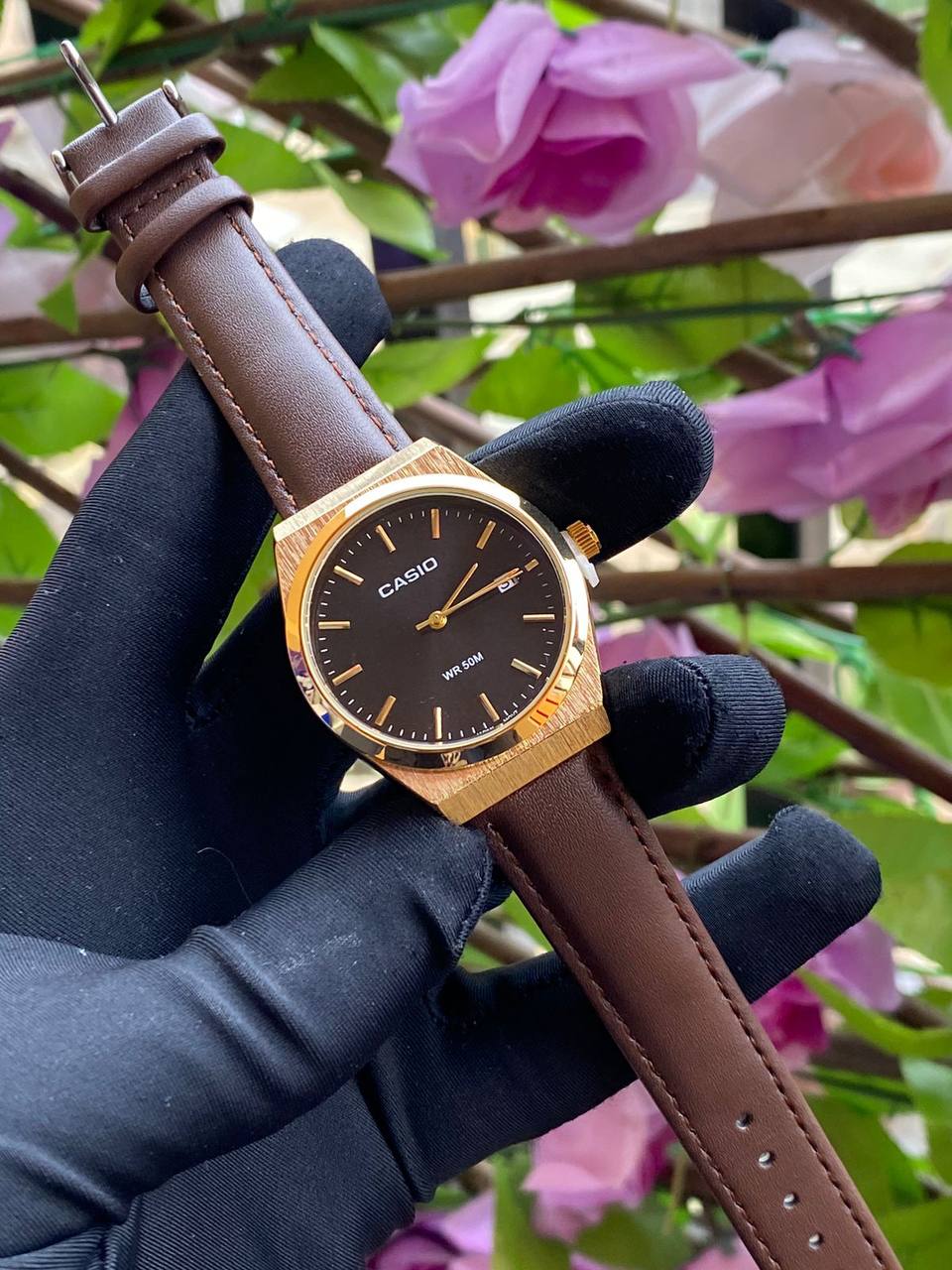 UNISEX CASIO DATE DISPLAY STAINLESS STEEL BATTERY POWERED WATER RESISTANT ENQUIRIES