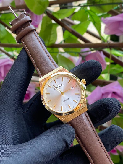 UNISEX CASIO DATE DISPLAY STAINLESS STEEL BATTERY POWERED WATER RESISTANT ENQUIRIES