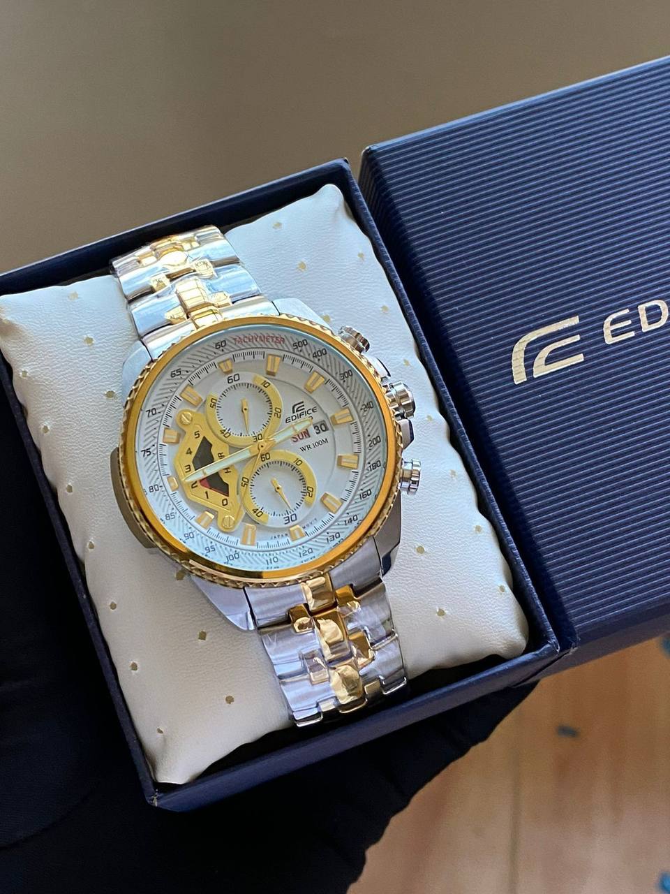 CASIO EDIFICE DAY AND DATE DISPLAY FULL CHRONOGRAPH NON FADE STOPWATCH WATERPROOF COMES CASIO EDIFICE BRANDED BOX AND MANUAL ENQUIRIES