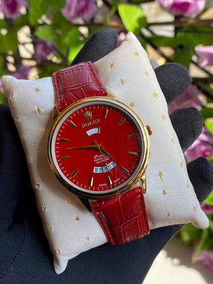 LEATHER DAY&DATE GENTS WATCH DAY&DATE DISPLAY WATER RESISTANT FINELY POLISHED LEATHER STRAP STAINLESS STEEL CASE ENQUIRIES