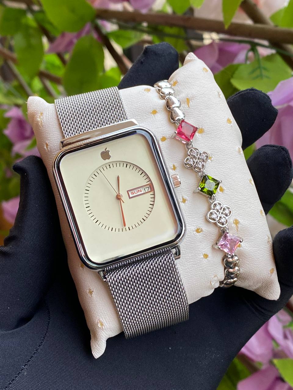 APPLE WATCH X BRACELET DAY AND DATE DISPLAY WATER RESISTANT STAINLESS STEEL BATTERY POWERED &ENQUIRIES