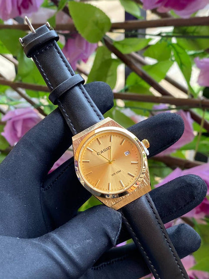 CASIO UNISEX LEATHER UNISEX DATE DISPLAY WATER RESISTANT BATTERY POWERED CASIO BRANDED BOX ENQUIRIES