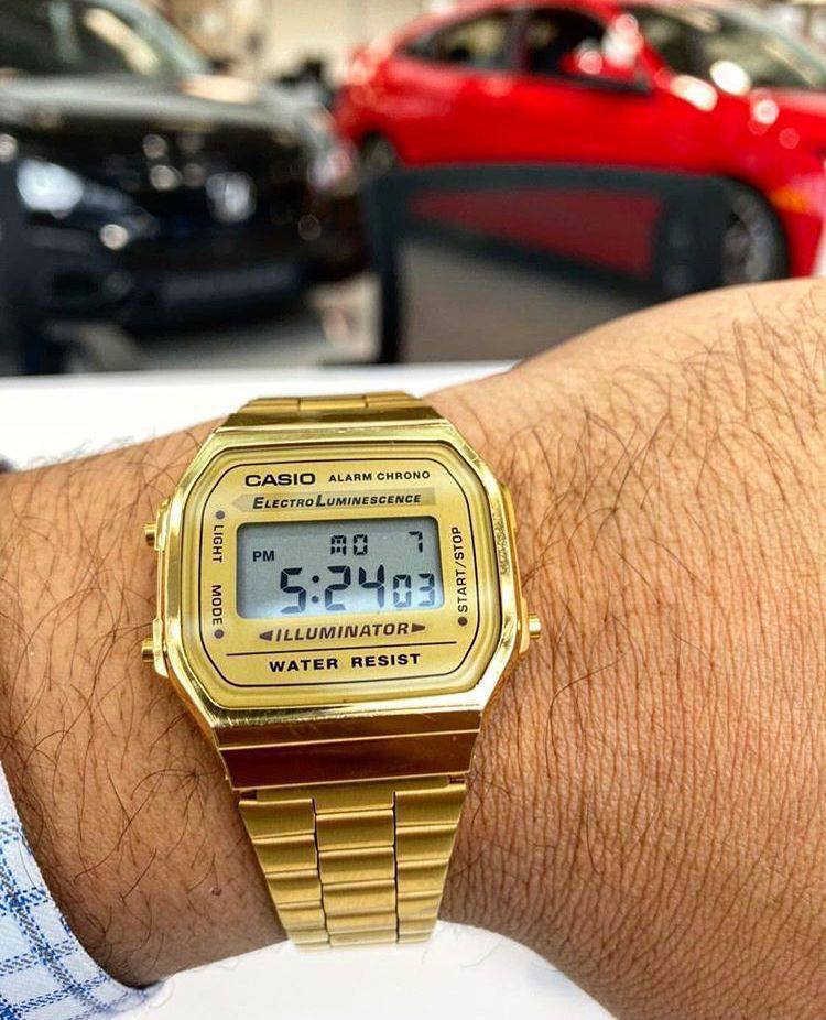 CURREN GENTS #8404 WATER RESISTANT BATTERY POWERED DATE DISPLAY LIGHT BUTTON DUAL TIME DISPLAY 2 COLOUR OPTIONS ENQUIRIES 0791-413-303