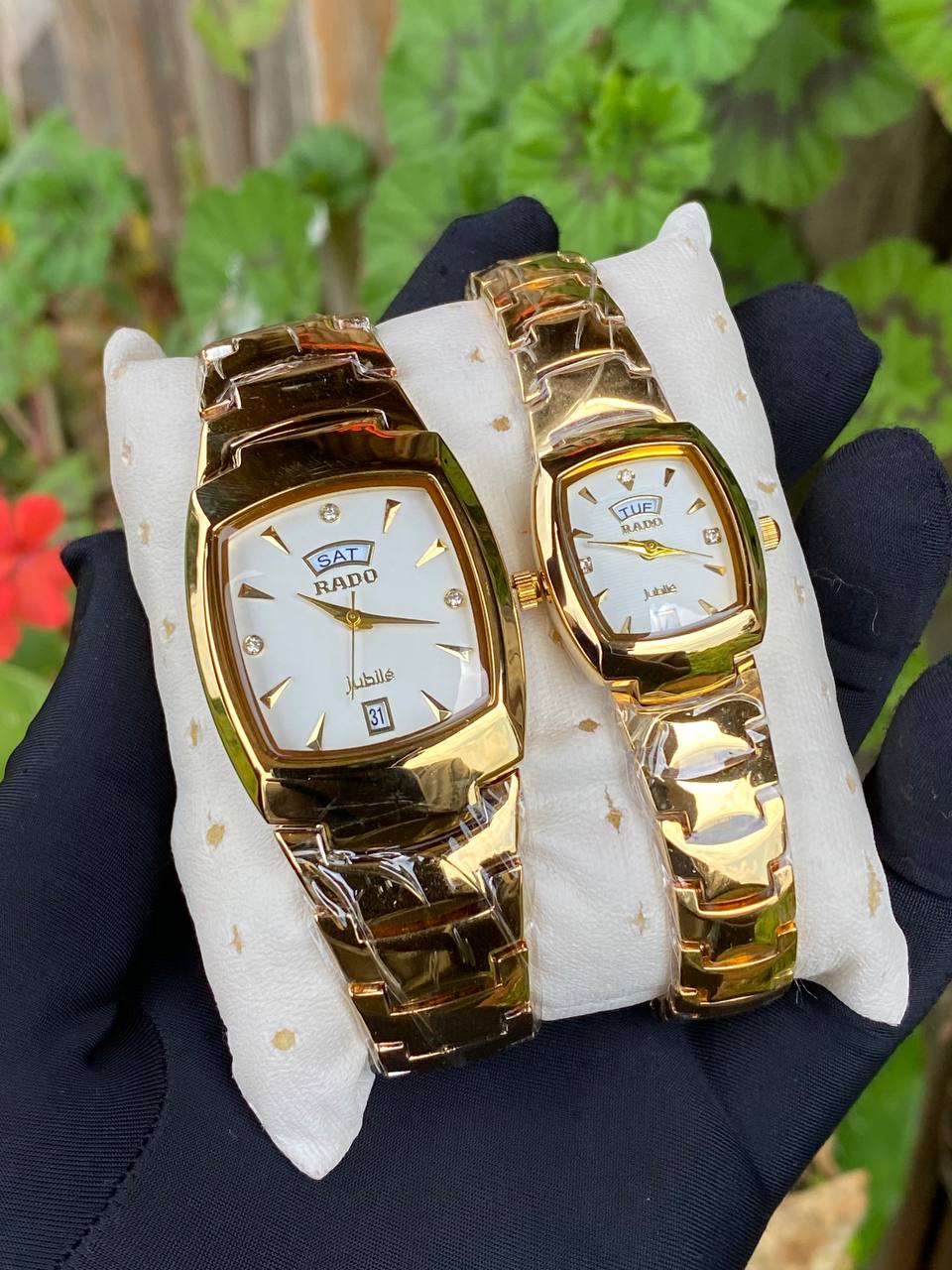 RADO COUPLE SET SINGLE PIECE DAY AND DATE DISPLAY WATER RESISTANT BATTERY POWERED ENQUIRIES