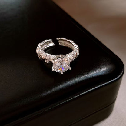 Matte Metal Zircon Butterfly Fried Dough Twists Hollow out Ring for Female Minority Design Personality Versatility Fashion Ring Ring