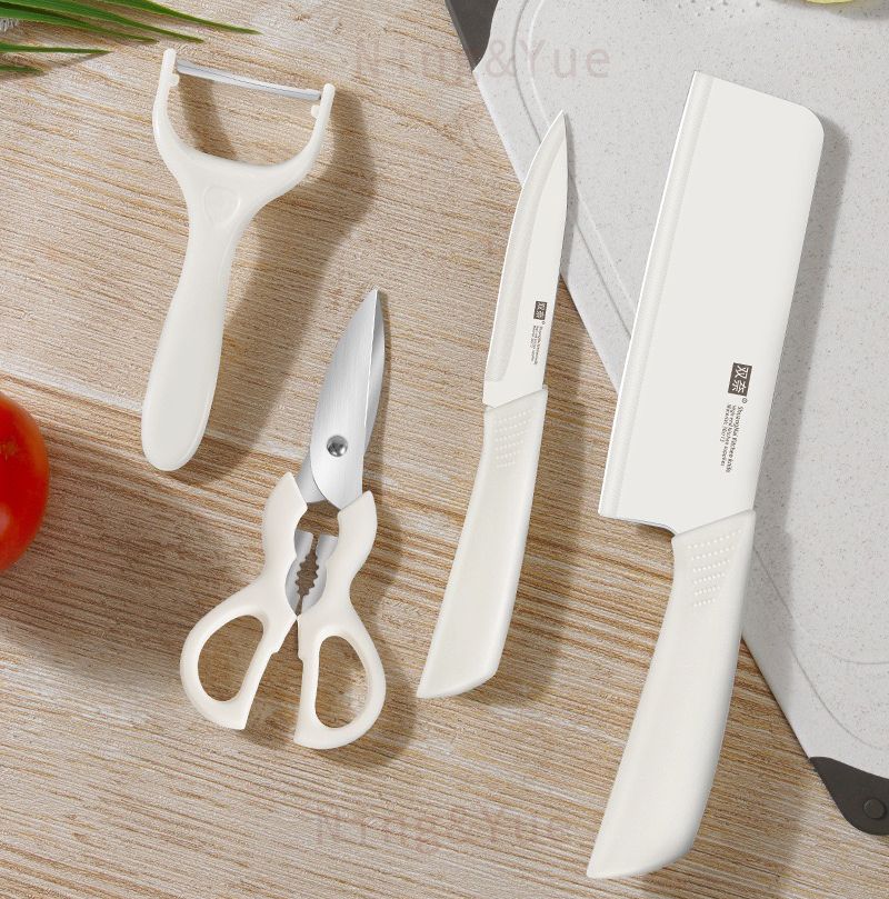 Four piece set of kitchen knives, milk and cabbage knives, internet famous and popular kitchen knives, slicing knives, fruit knives, peeling knives, scissors combination set