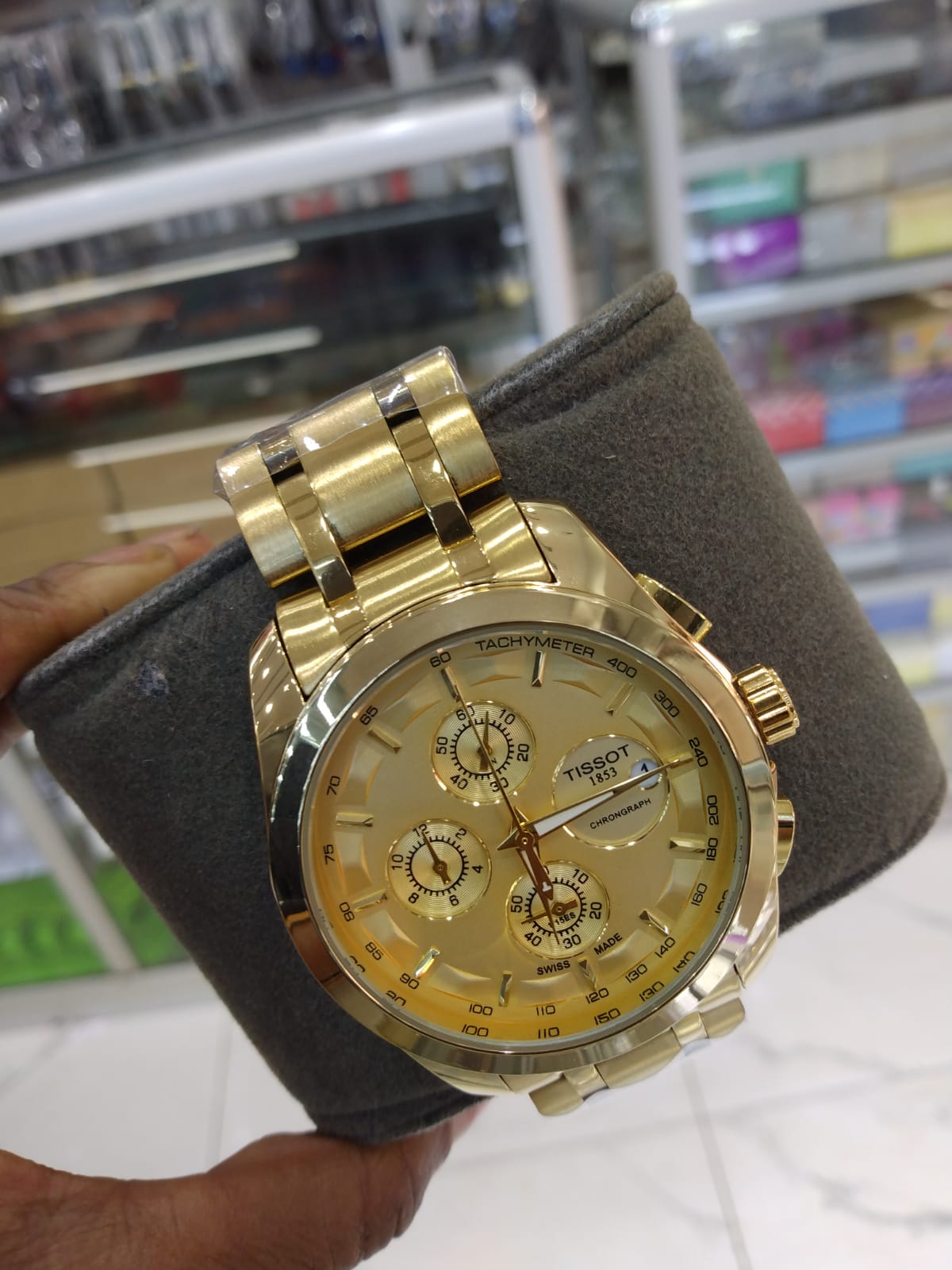 Kalbor Couple Watches Set – Matching His & Hers Round Quartz Wristwatches with Stainless Steel Bands, Splash-Resistant 30 m, Elegant Gift Pack, Classic Black & White Dial Combo