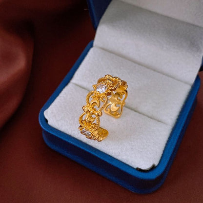 Diamond studded simple and fashionable wide face ring, retro palace style index finger ring, light luxury and high-end feel bracelet