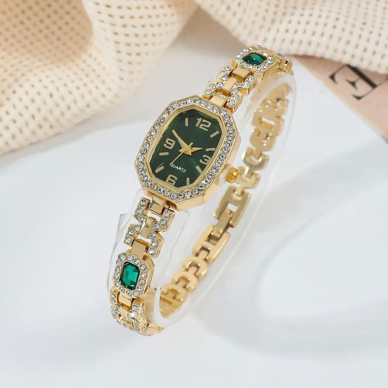 Ladies'Watch Square Inlaid Diamond Steel Strap Ring Necklace Earrings Double Row Full Diamond Bracelet Set Exquisite Elite Elegant Ladies' Casual Diamond Quartz Watch Jewelry Set For Gift Daily Wear