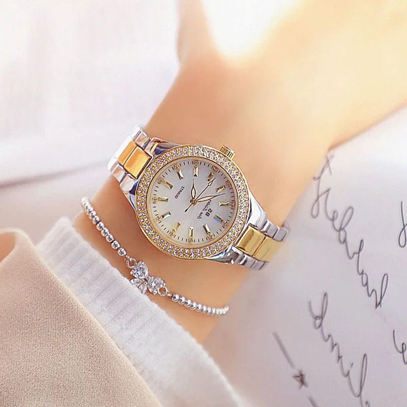 Women's Elegant Casual Goldn Watch Crystal Diamond Inlaid Watch Stainless Steel Silver Quartz Watch Bracelet Set Gift for Wife