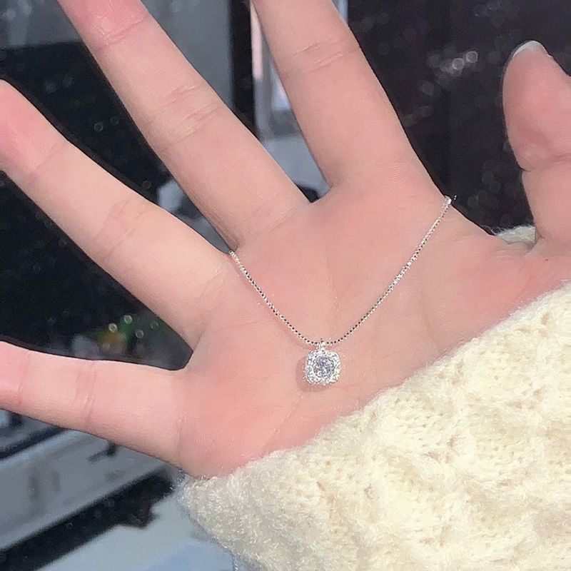 Cubic Zircon Necklace Cold Style Niche Light Luxury Simple Versatile And Temperament Clavicle Chain Short Fashionable Clavicle Chain