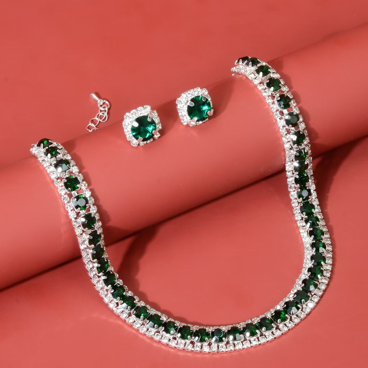 Necklace, gemstone, women's earring set, collarbone chain, high-end accessory Necklace and earring set