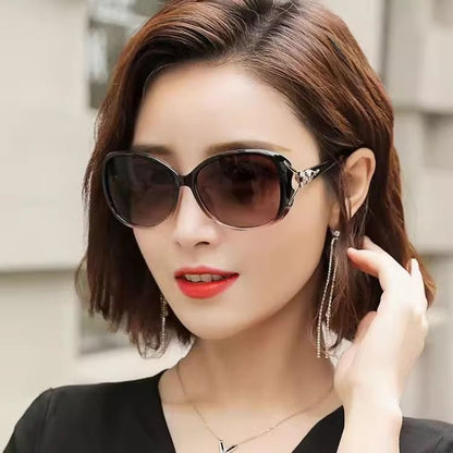 Eyewear Sunglasses Women Accessories New style women's Fashionable And Luxurious UV400 Brand Sunglasses Exquisite Fox Head Frame Design UV Protection Sunglasses Designer Sunglasses