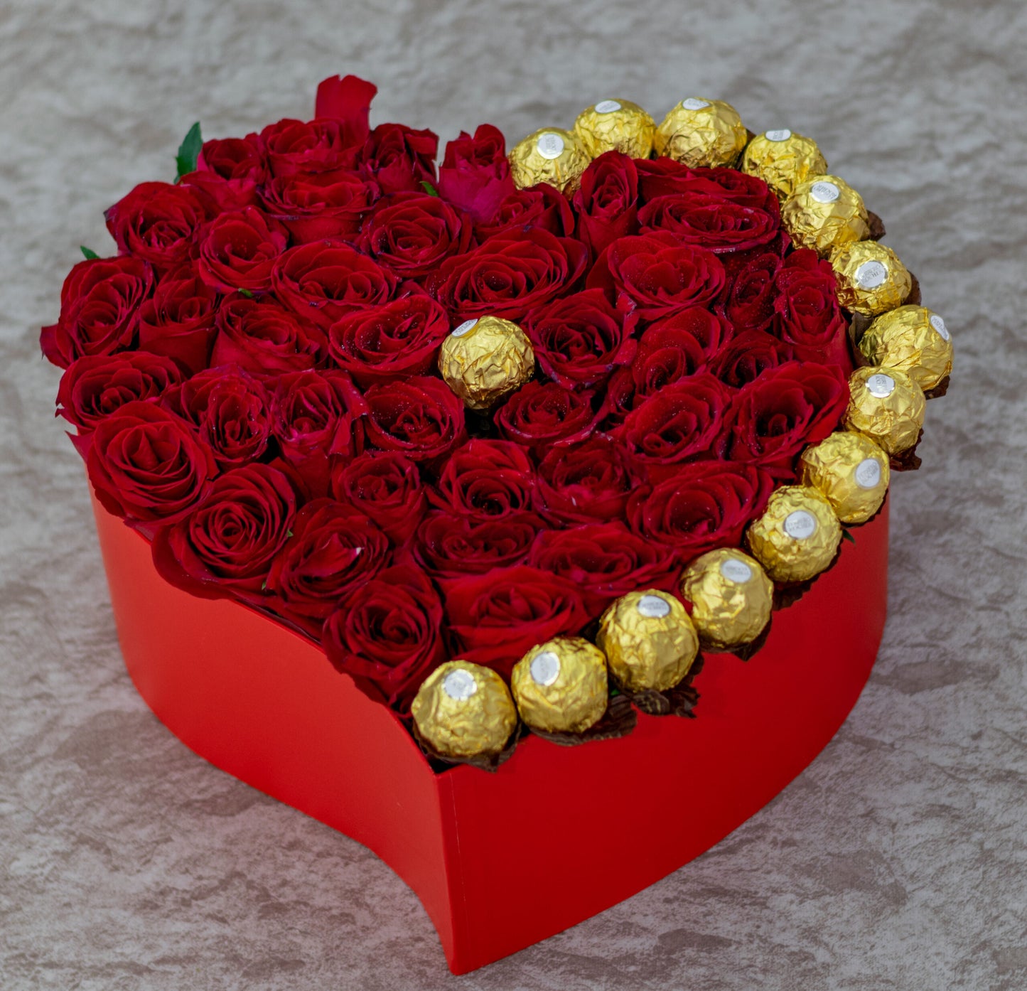 Romantic Rosa Flower Box and Chocolates