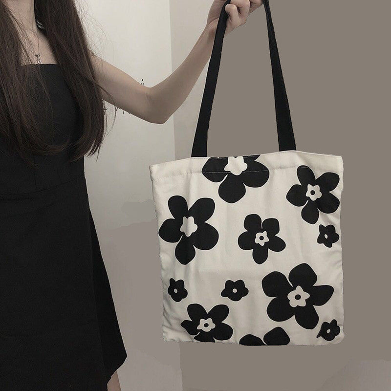 Korean Version of ins Canvas Bag Black and White Hyuna Flower Schoolgirl Fashion Versatile Shoulder Bag Shopping Bag