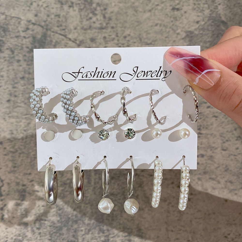 9 pairs of earring set New inlaid imitation pearl earrings exaggerated personality creative French retro gold earrings set 9-piece women's fashion accessories jewelry