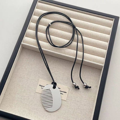 Sunflower Beautiful Silver Comb Necklace Hot Selling Female Niche Design Hip-Hop Long Sweater Chain Neck Accessories