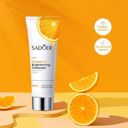 Sadoer Vitamin C Foaming Cleanser, Face Brightening Face Cleanser is Effective in Removing Make Up Residues, Deep Cleaning, Moisturizing, Skin Brightening and Fades Dark Spots