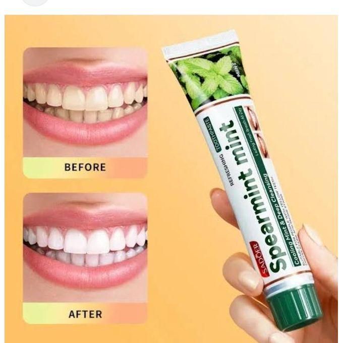 Spearmint mint refreshing toothpaste , helps clear coffee/smoke stains
