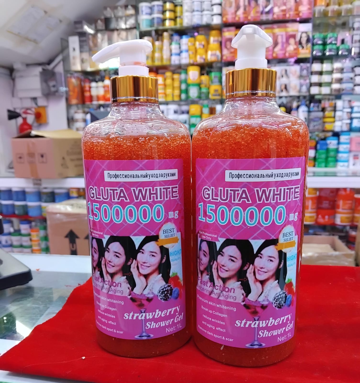 Supreme Gluta White 1500000mg Strawberry Shower Gel