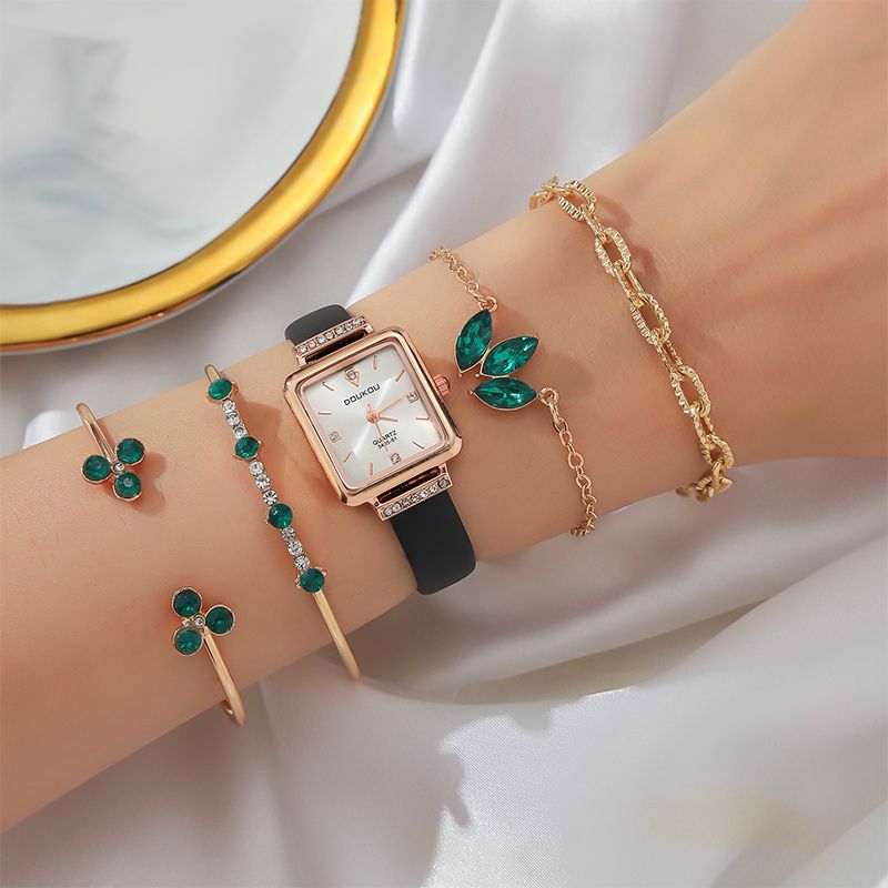 Women's Fashion Quartz Watch Luxury Leather Band Analog WristWatch Ladies Watch Women Dress Bracelet Set Clock