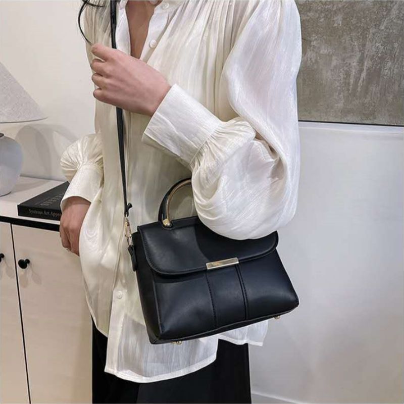 Mateamoda Classic Everyday Handbag Crossbody Bag Underarm Bag