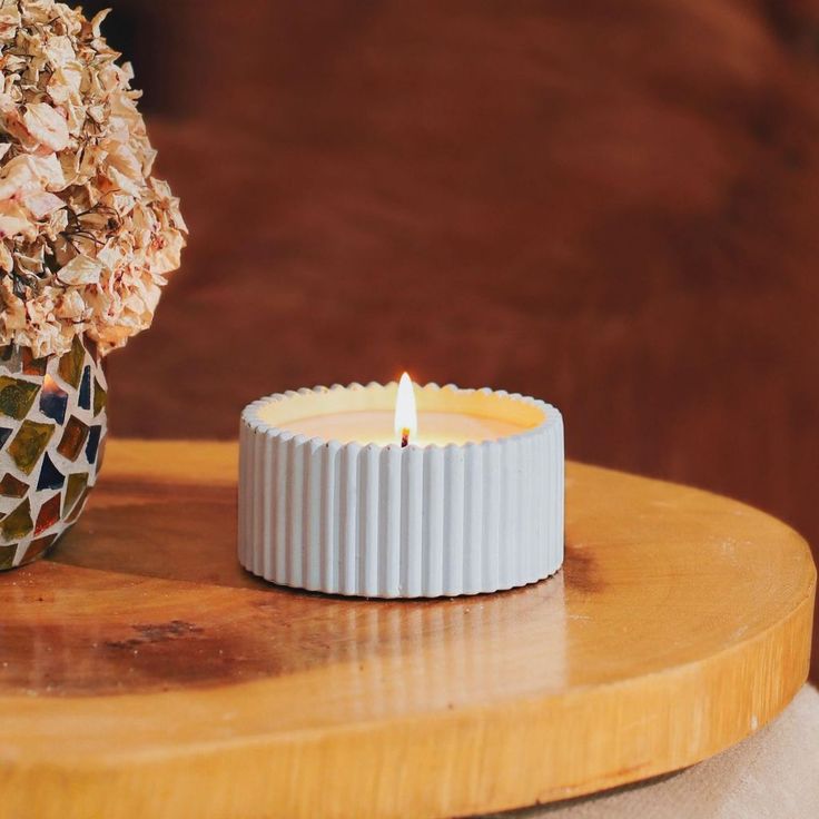 GKC Aromatherapy Scented|scentless Candles + REUSABLE DISH Natural Lasting Fragrance, SmokelesS-Click to view scent- Many dish colors are available for random selections after order.