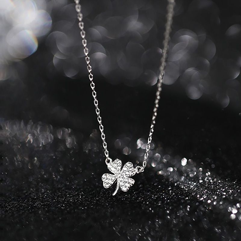 Korean Cold Style Necklace Silver Four-Leaf Clover Necklace Women's Niche Light Luxury New Lucky Leaf Pendant Necklace