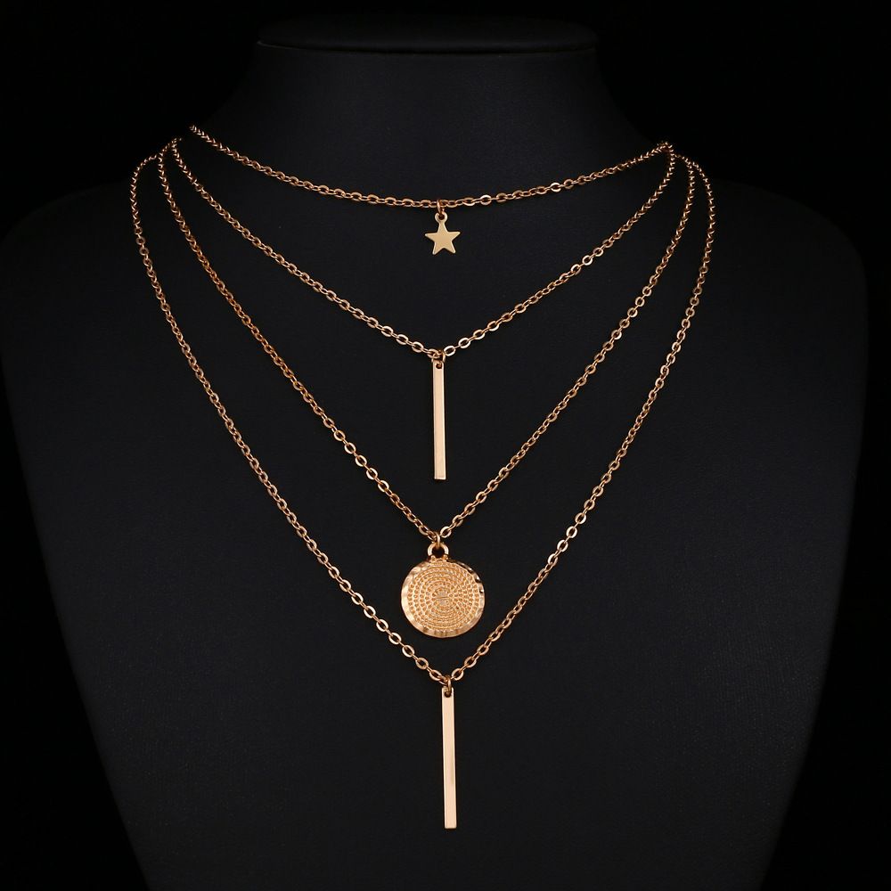 Multi layer necklaces, accessories, collarbone chains, short necklaces, pendants, sweater chains, suitable for both men and women. Multi layer necklaces have a layered feel