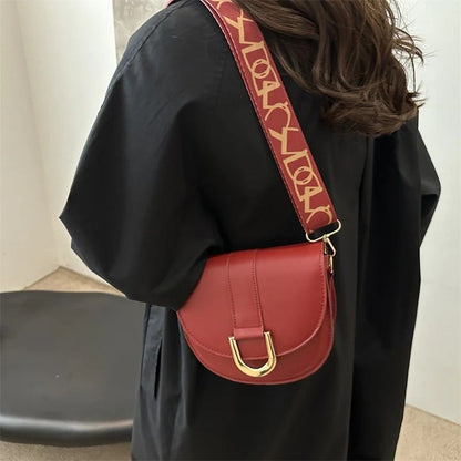 Mateamoda Elegant Saddle Crossbody Bag