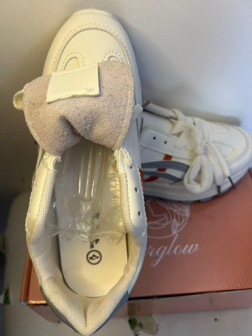 Brand new fashionable Women Girls Sneakers for casual wear running light hiking shoes breathable easy to clean fashionable Girl shoes