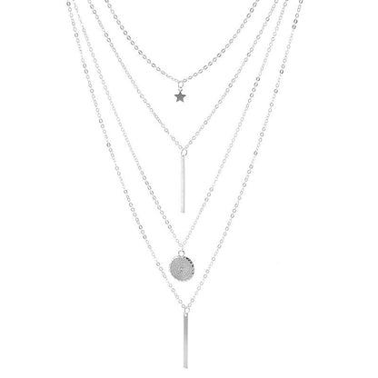 Multi layer necklaces, accessories, collarbone chains, short necklaces, pendants, sweater chains, suitable for both men and women. Multi layer necklaces have a layered feel