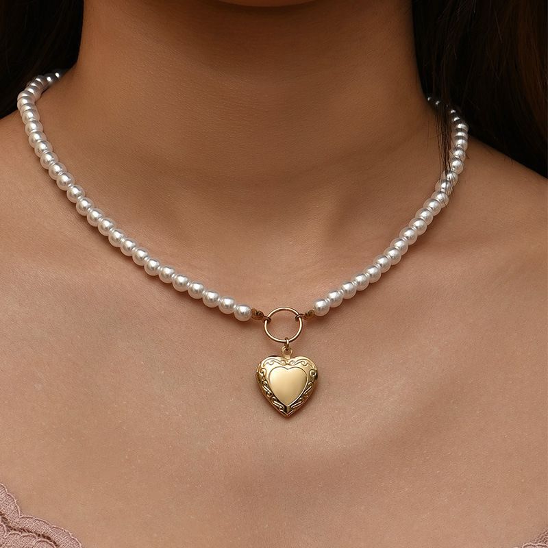 Pearl chain can open peach heart pendant necklaceJewelry fashion personality style Gold as picture Amazon hot-selling