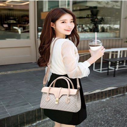 Mateamoda Classic Monogram Handbag Crossbody Bag Underarm Bag