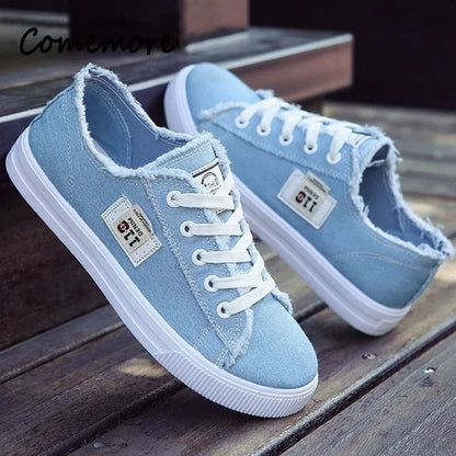 ASSKLO rubber flat shoes canvas shoes sports shoes classic women's shoes ladies shoes slip resistant breathable denim casual shoes running shoes student girl sneakers fashion gifts black blue white