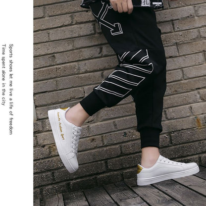 Men's casual PU artificial leather shoes Boys white sports shoes fashion running shoes driving shoes students single shoes athletic skateboarding shoes sneakers white + gold