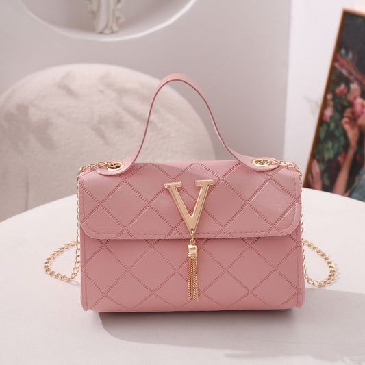 Fashion Lady Simple Shoulder V-shaped chain Bag Classic Handbag PU Leather Handbags Sling Bags Crossbody Bags FOR Ladies Gift