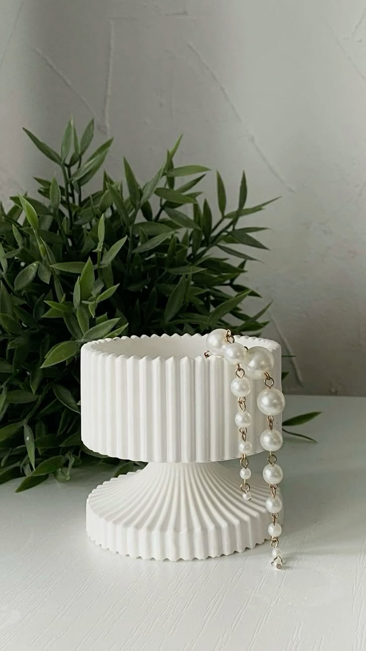 GKC jewellery holder - As shown in the photo - Home decor as shown for bedroom decoration display jewellery holders with a luxury touch to your interior design.