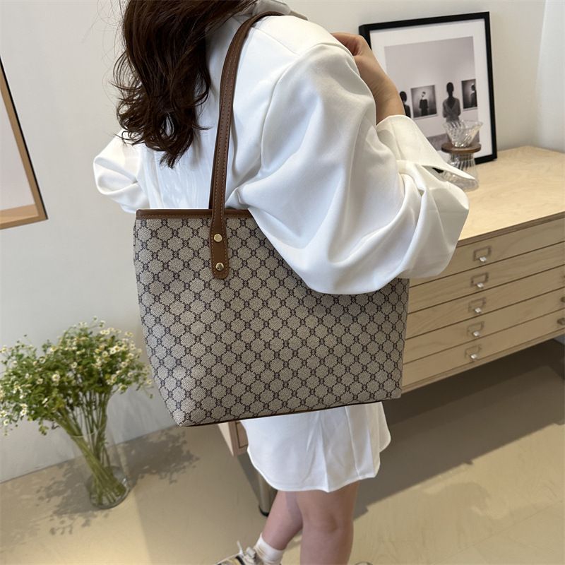 2PCS Europe And America New Female Bag Single Shoulder Bag Handbag Big Bag Large Capacity, Stylish Shoulder Handbag
