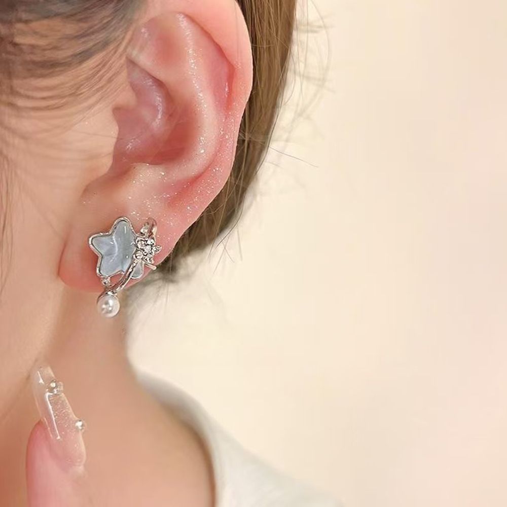 The new five-pointed star pearl ear clip personality everything does not collide with the sweet ear clip earrings