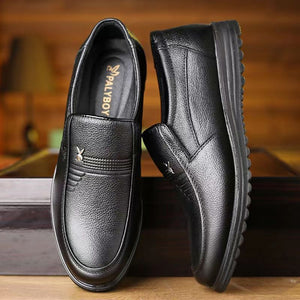 ASSKLO New Men's Leather Shoes PU Leather Thick Fashion Soft Soled Formal Leather Breathable Loafers Slip on Black Driving Male Shoes Men's Loafers men Casual shoes black