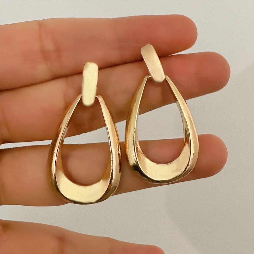 Europe and the United States new earrings light luxury high sense hollow drop ins geometric oval earrings for women drop earrings