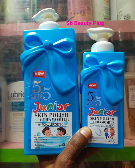 2 Packs Medix 5.5 Skin Polish + Chamomile Moisturizing Body Wash 1000ml + 400ml Powerful Hydration Cleansing Long-lasting Body Moisturizer