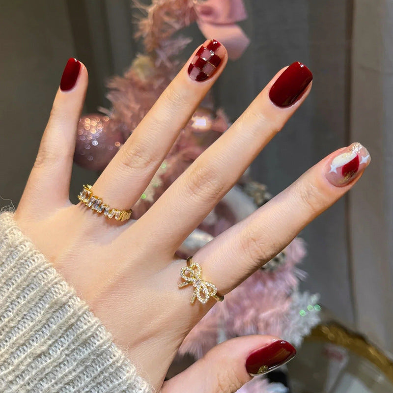 24Pcs Nail Stickers Detachable Sweetheart Wearable False Nail Tips Love Detachable False Nail Clips Nail Enhancers Nail Stickers Makeup Accessories