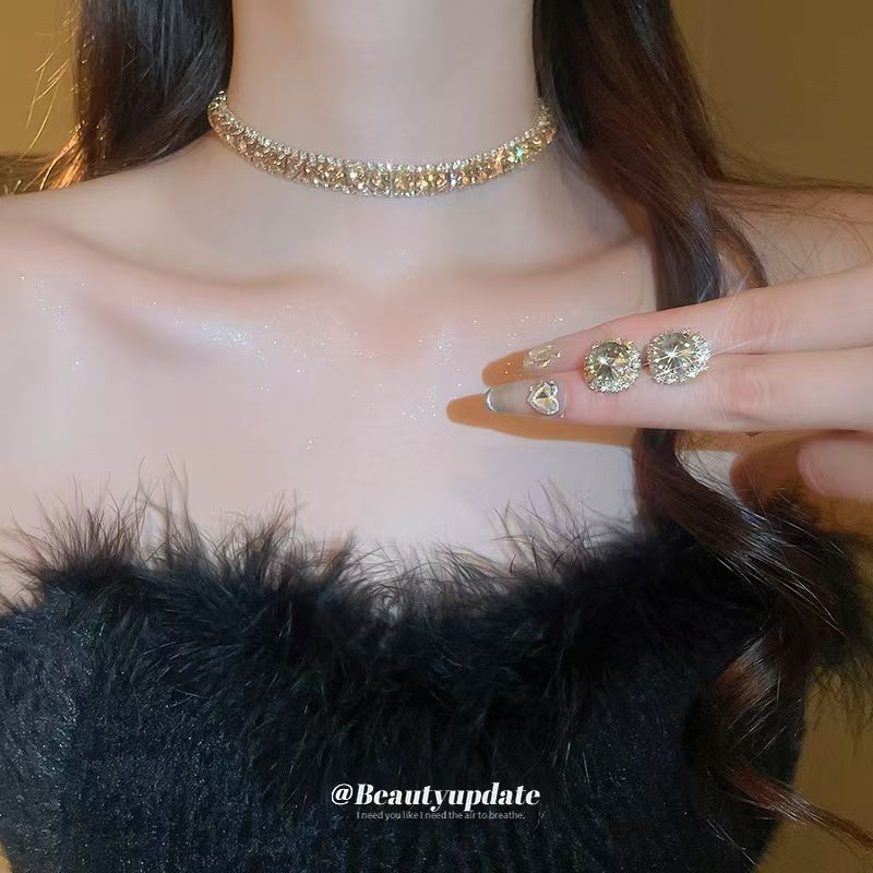 Necklace, gemstone, women's earring set, collarbone chain, high-end accessory Necklace and earring set