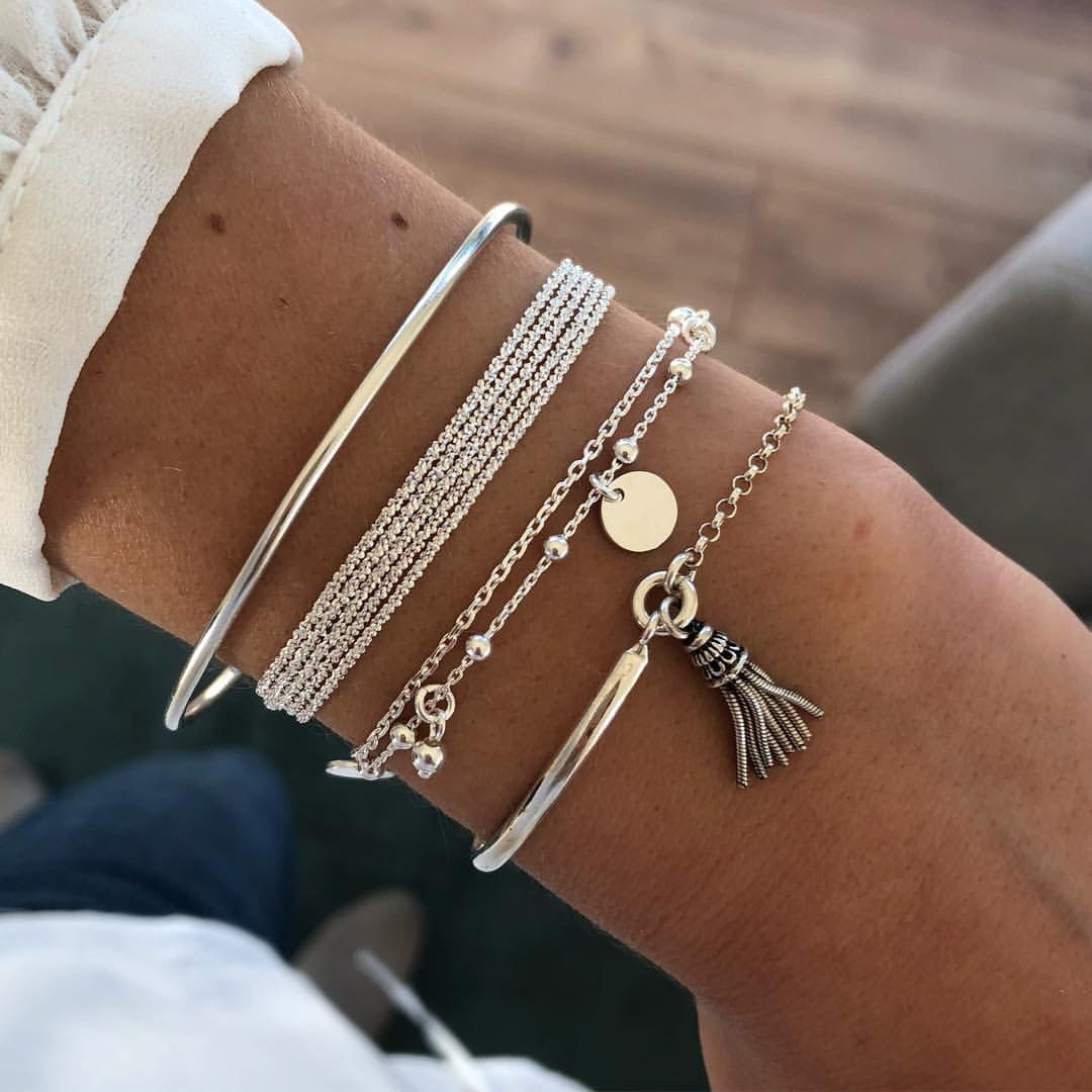 4-piece bracelet sets Simple silver glossy tassel bracelet, personalized multi-layer chain wafer