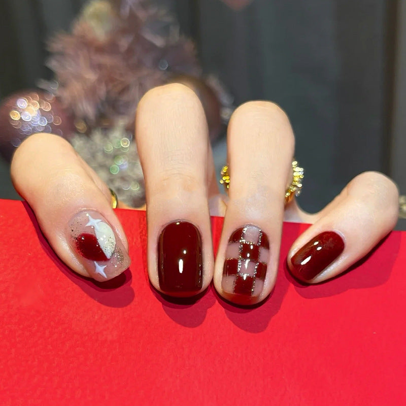 24Pcs Nail Stickers Detachable Sweetheart Wearable False Nail Tips Love Detachable False Nail Clips Nail Enhancers Nail Stickers Makeup Accessories