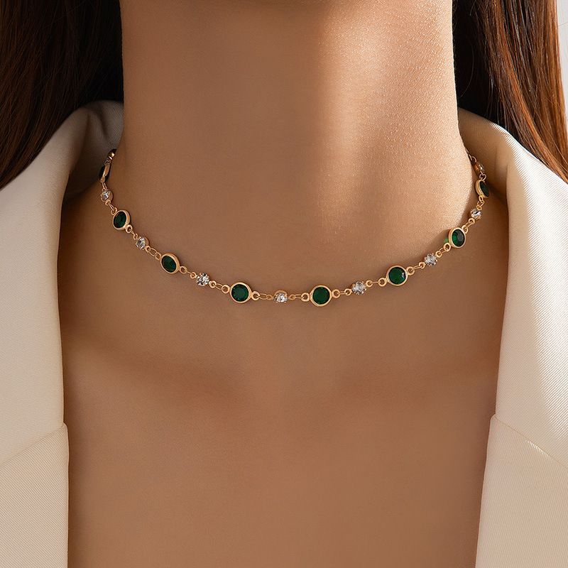 ZHJH Chain Women's Necklace Inlaid With Diamonds Bohemian Green Crystal Necklace Emerald Necklace Exquisite Satellite Necklace Gorgeous Wedding Jewelry Women's Gift Wedding Accessories Dress
